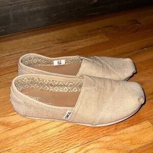 Toms Alpargata slip on in gold